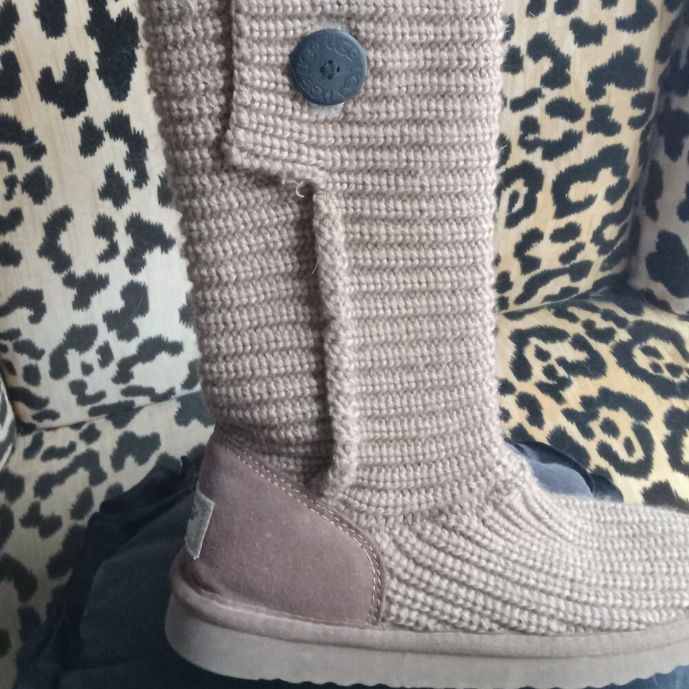 UGG sweater boots size 8
